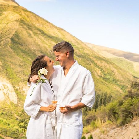 Gibbston Valley Lodge And Spa Queenstown Bagian luar foto