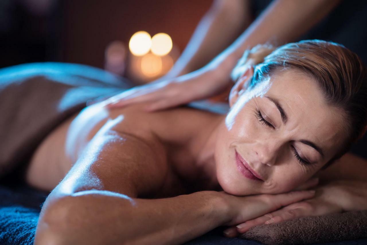 Gibbston Valley Lodge And Spa Queenstown Bagian luar foto