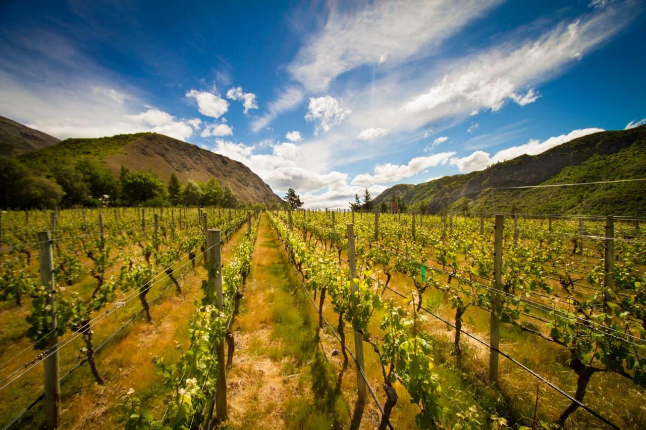 Gibbston Valley Lodge And Spa Queenstown Bagian luar foto