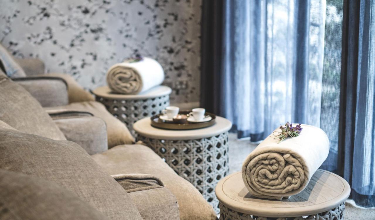 Gibbston Valley Lodge And Spa Queenstown Bagian luar foto