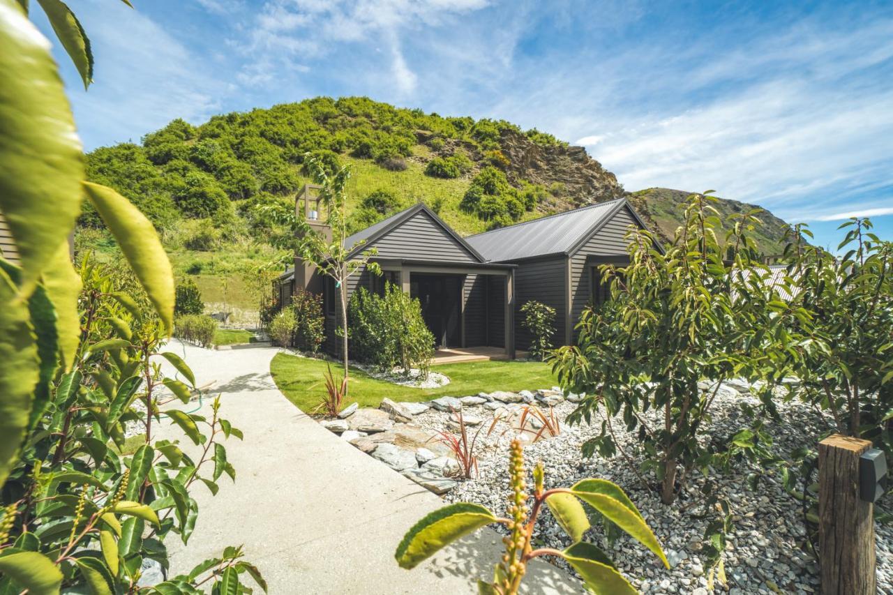 Gibbston Valley Lodge And Spa Queenstown Bagian luar foto